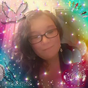 Meet your Posher, Candi